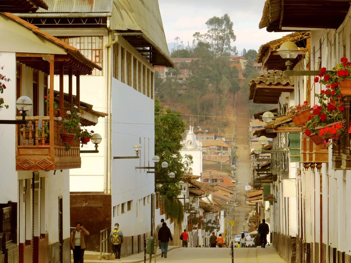 Hotel Meflo Chachapoyas Extérieur photo